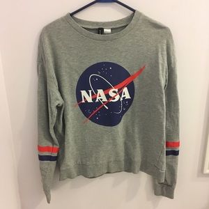 NASA crewneck sweater🪐👽